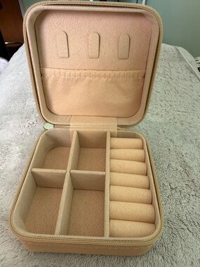 Beige Square Makeup Sponge Puff - Soft Cosmetic Applicator